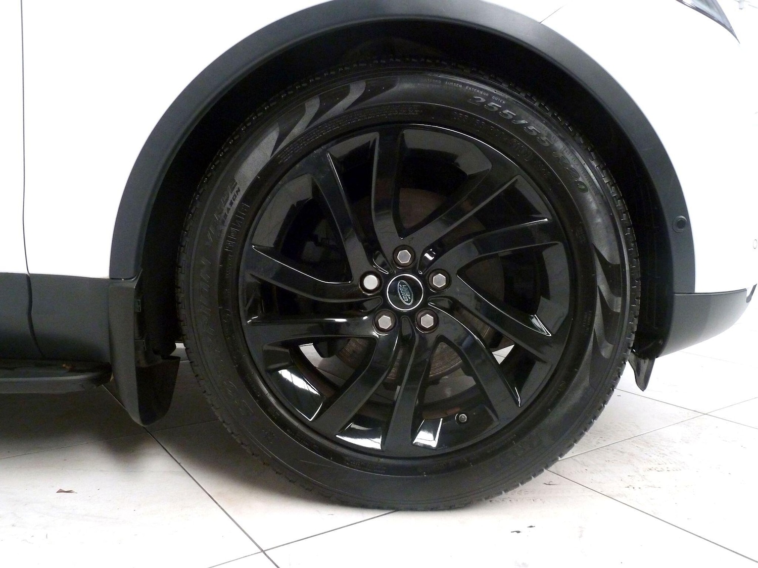 Used Land Rover Discovery 2018 for sale - 76936650: Photo 9