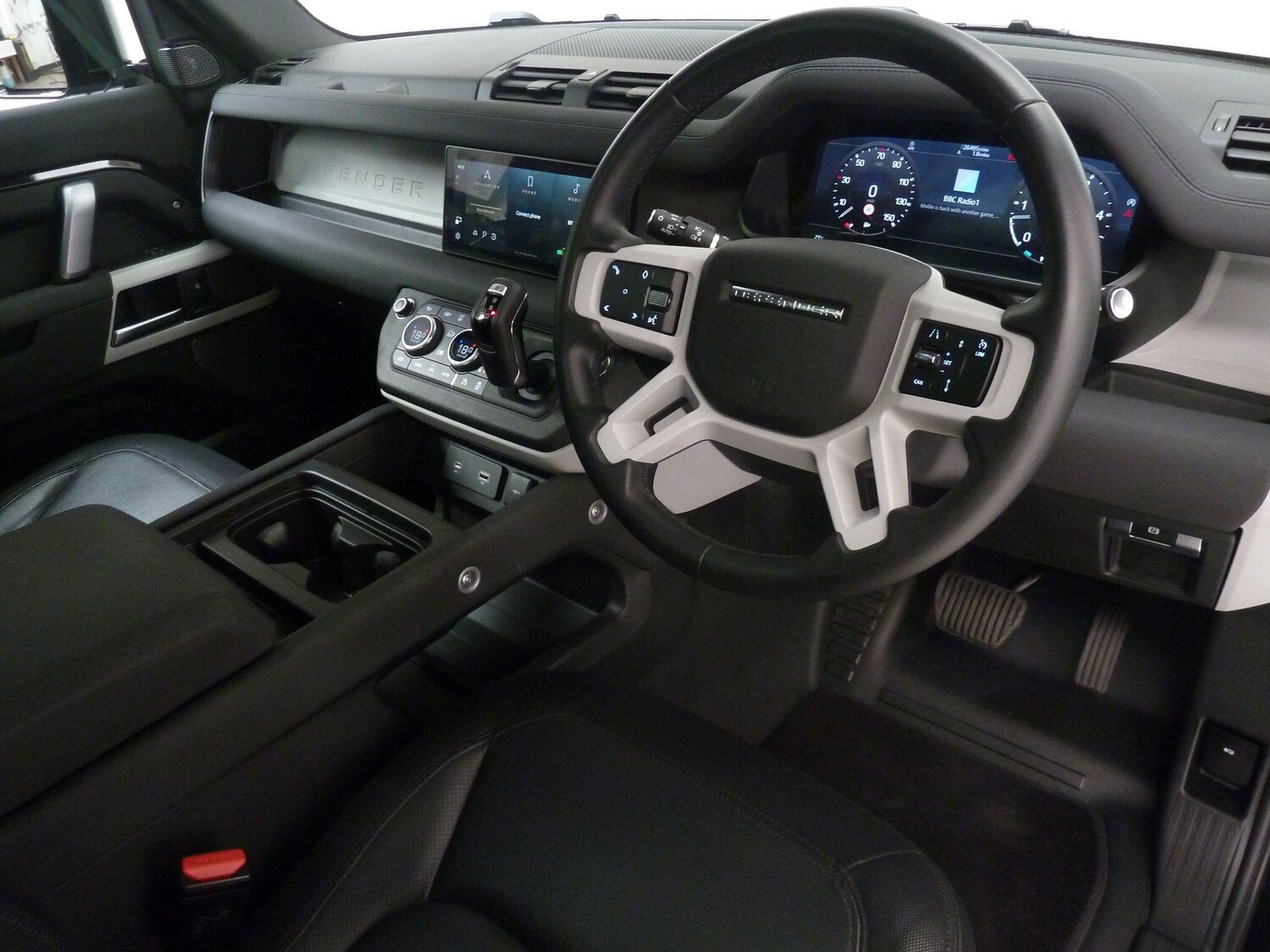 Used Land Rover Defender 110 for sale - 77852766: Photo 6