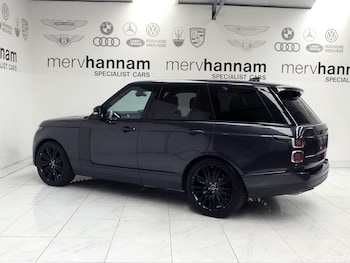 Used Land Rover Range Rover 2019 for sale - 77215000: Photo