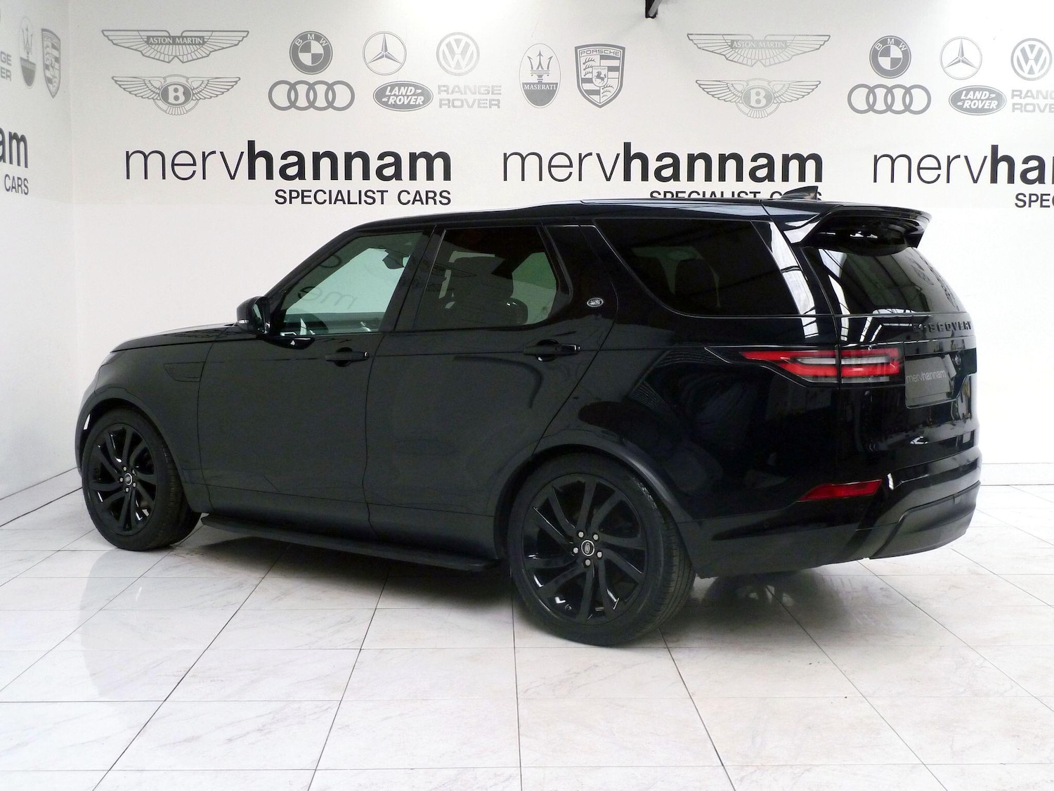 Used Land Rover Discovery 2018 for sale - 76001687: Photo 4