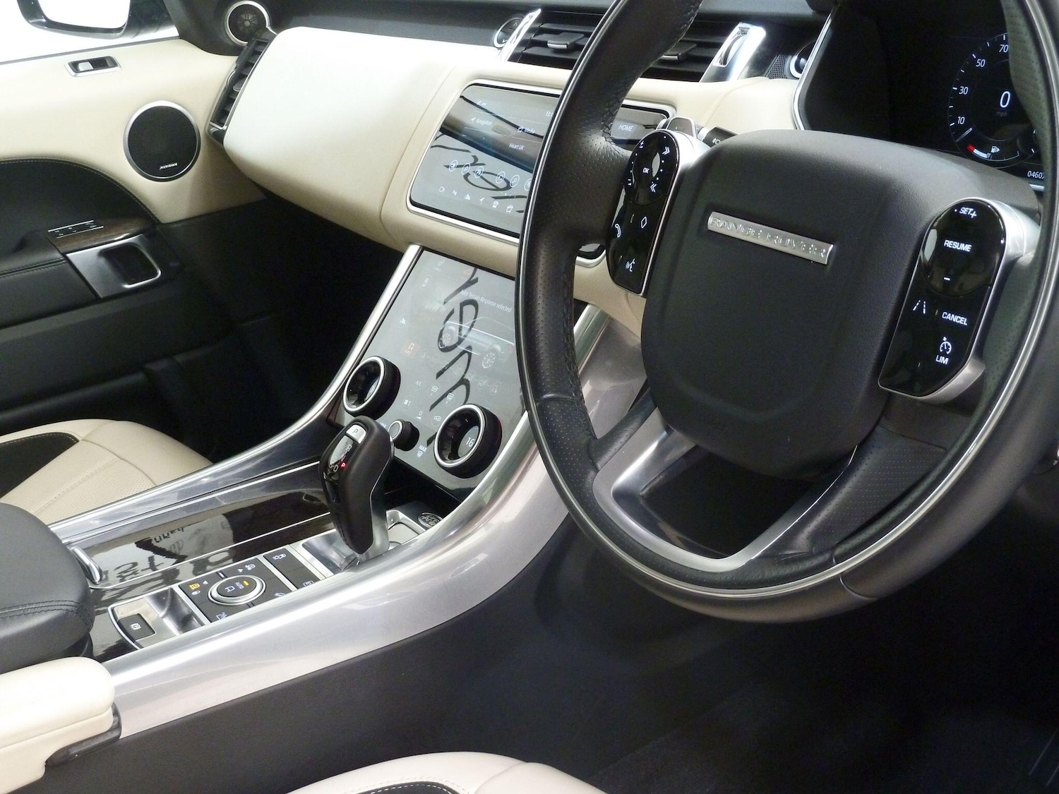 Used Land Rover Range Rover Sport 2020 for sale - 76123132: Photo 16