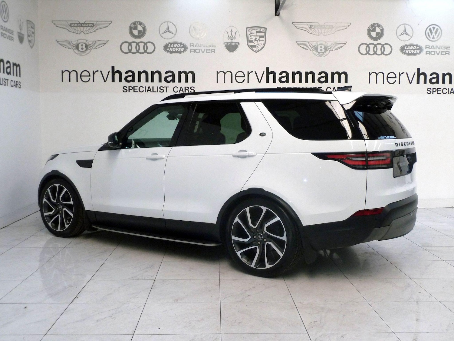Used Land Rover Discovery 2018 for sale - 76399236: Photo 4