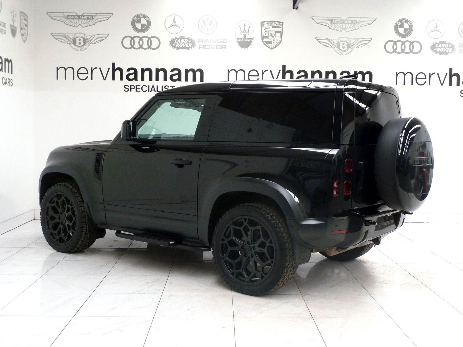 Used Land Rover Defender 2021 for sale - 78100313: Photo 4