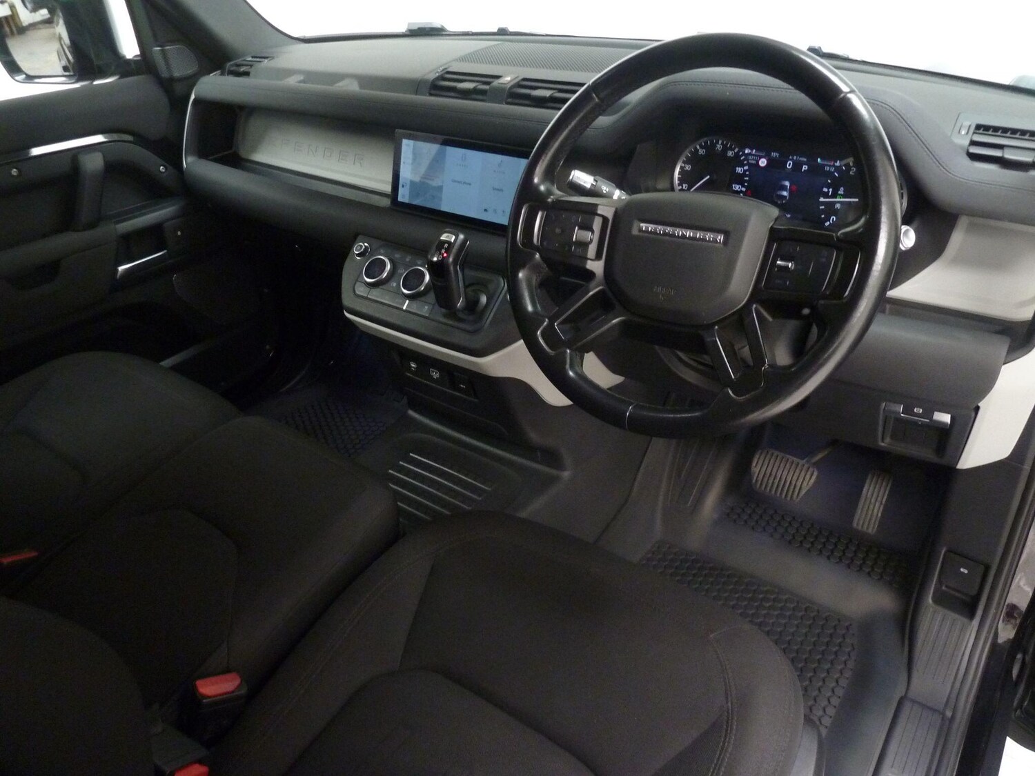 Used Land Rover Defender 2021 for sale - 78100313: Photo 6