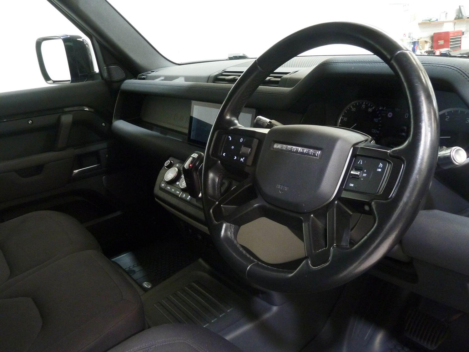 Used Land Rover Defender 2021 for sale - 78100313: Photo 8