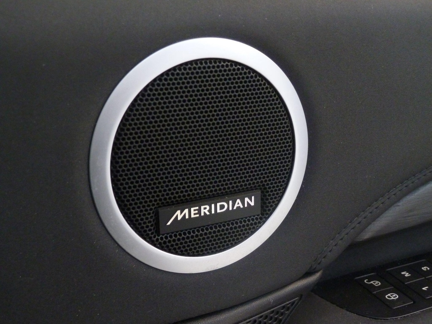 Used Land Rover Discovery 2018 for sale - 76995546: Photo 19