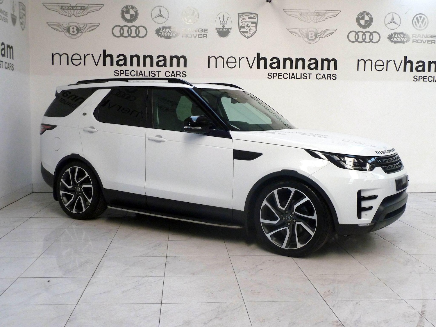 Used Land Rover Discovery 2018 for sale - 76995546: Photo 2
