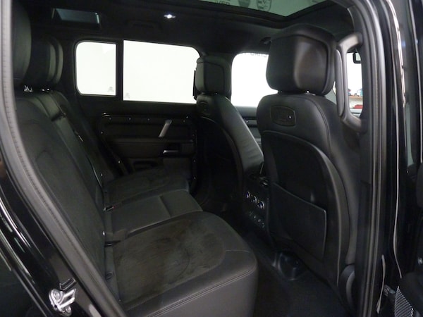 Used Land Rover Defender 110 2021 for sale - 76189037: Photo 21