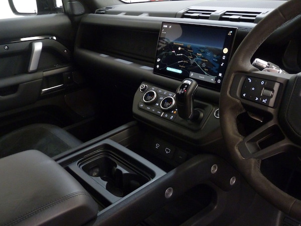 Used Land Rover Defender 110 2021 for sale - 76189037: Photo 23