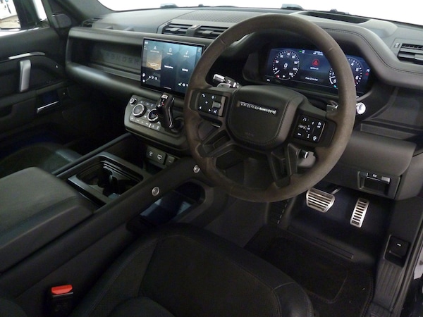 Used Land Rover Defender 110 2021 for sale - 76189037: Photo 6