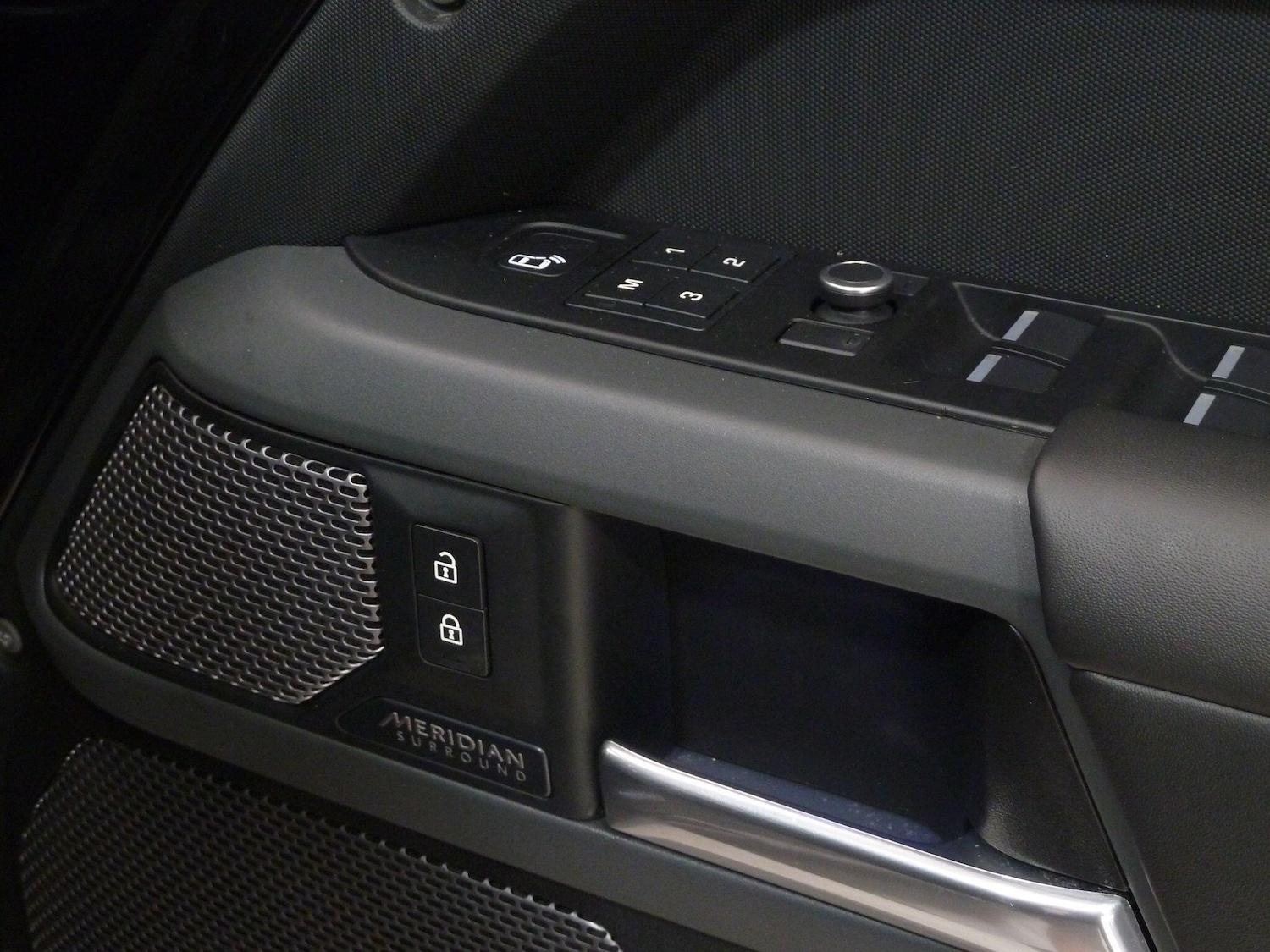 Used Land Rover Defender 2020 for sale - 76975448: Photo 17