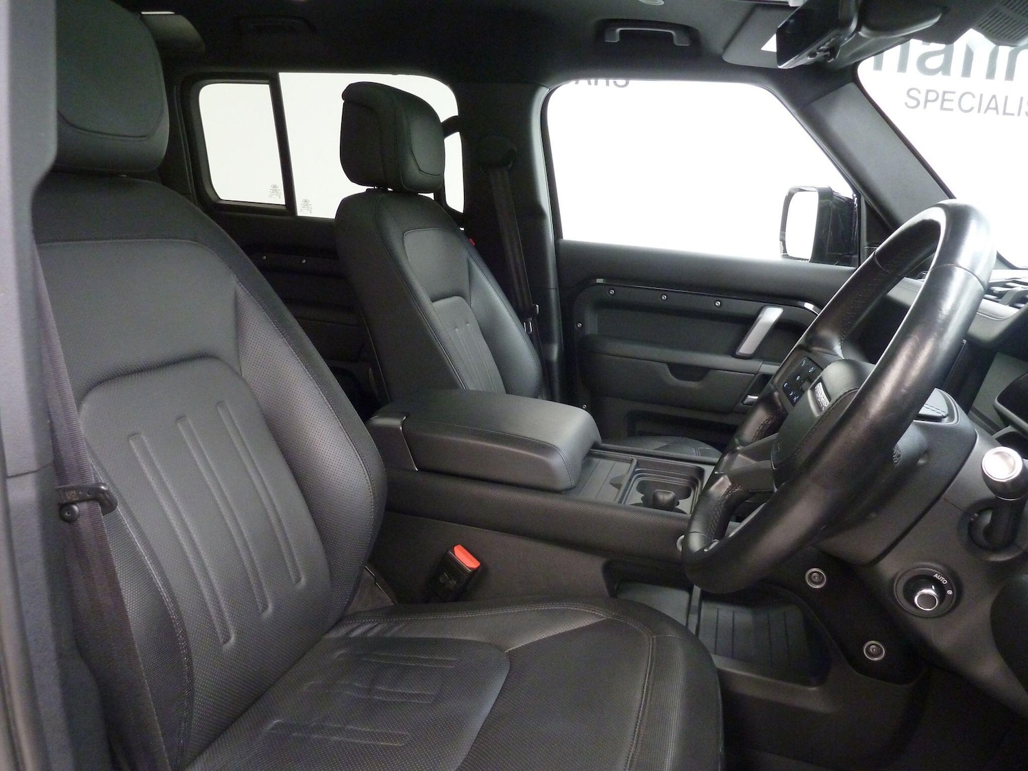 Used Land Rover Defender 2020 for sale - 76975448: Photo 7