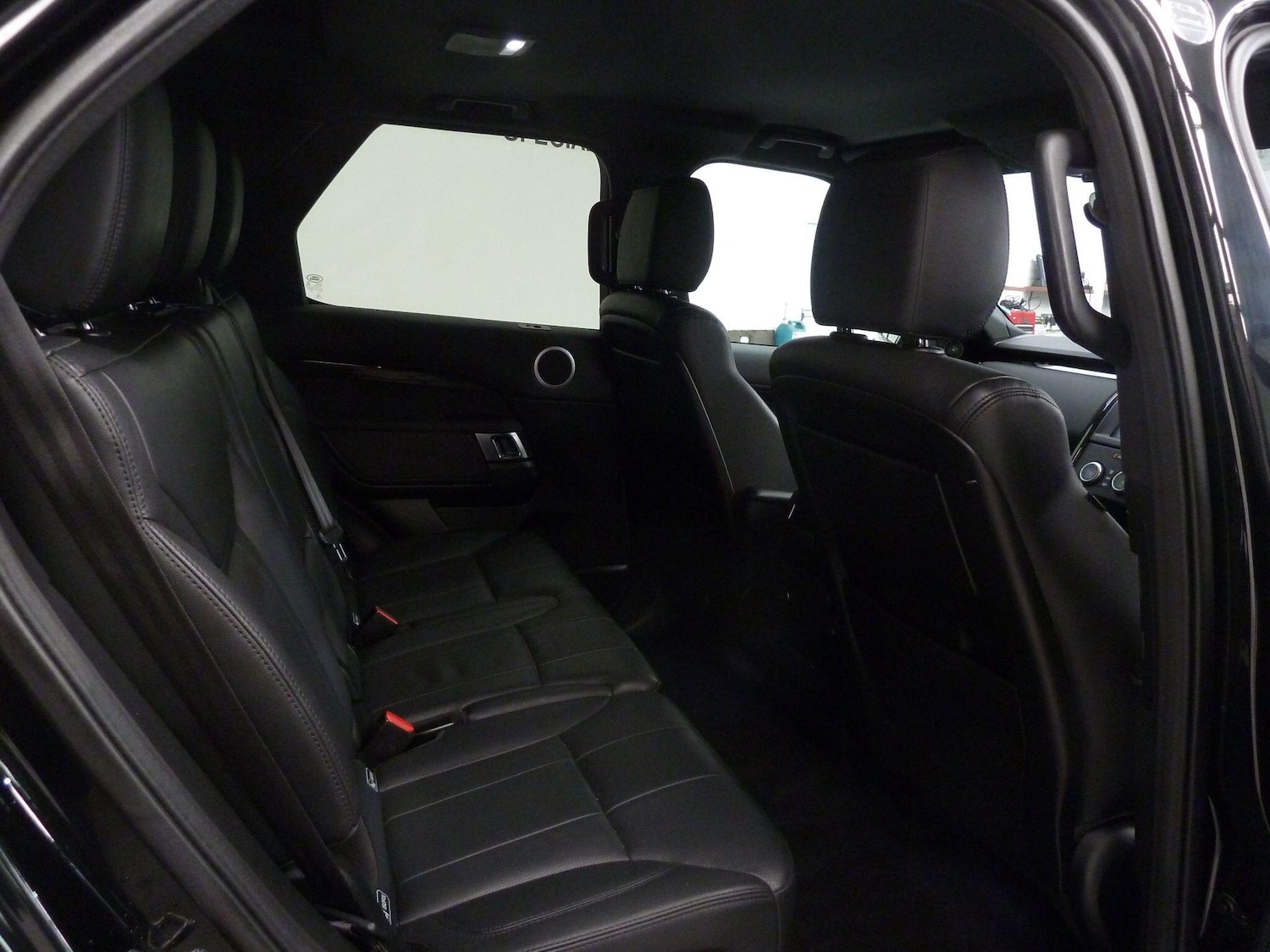 Used Land Rover Discovery 2019 for sale - 76360177: Photo 16