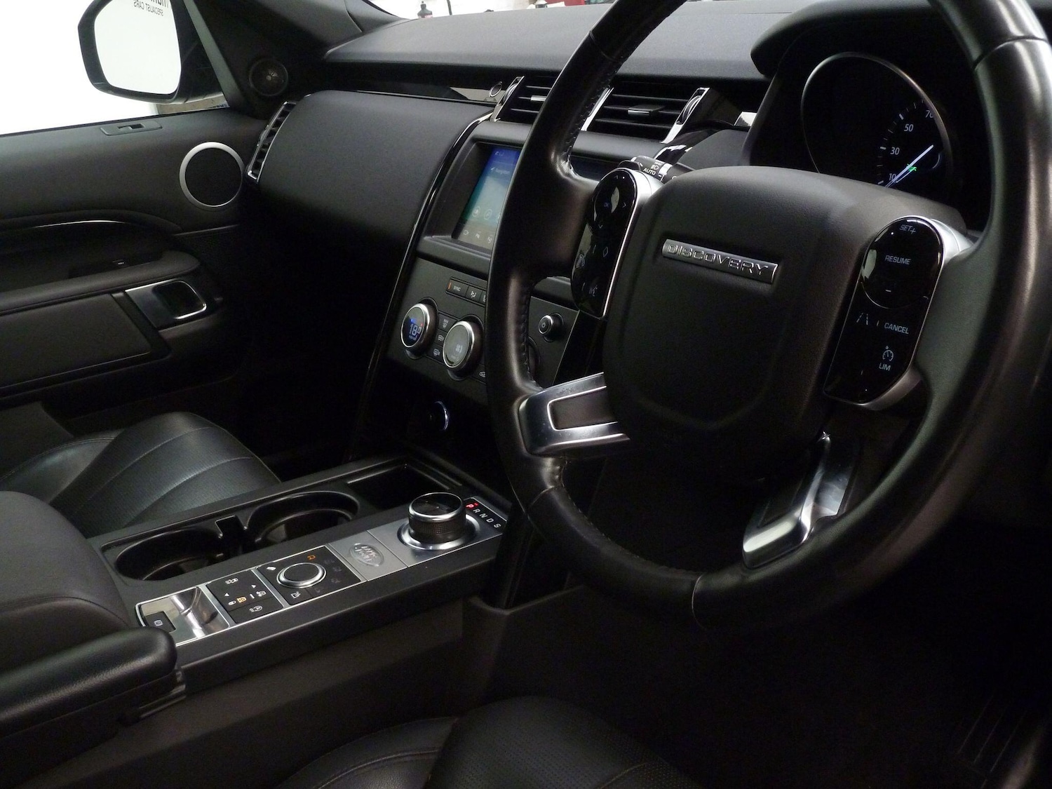Used Land Rover Discovery 2019 for sale - 76360177: Photo 18