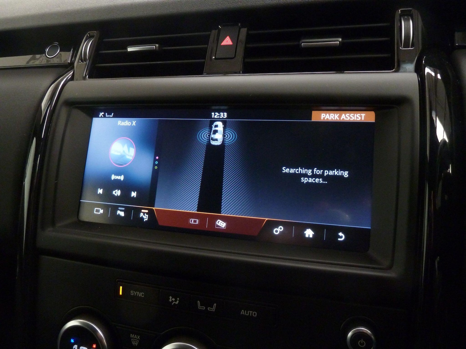 Used Land Rover Discovery 2019 for sale - 76360177: Photo 21