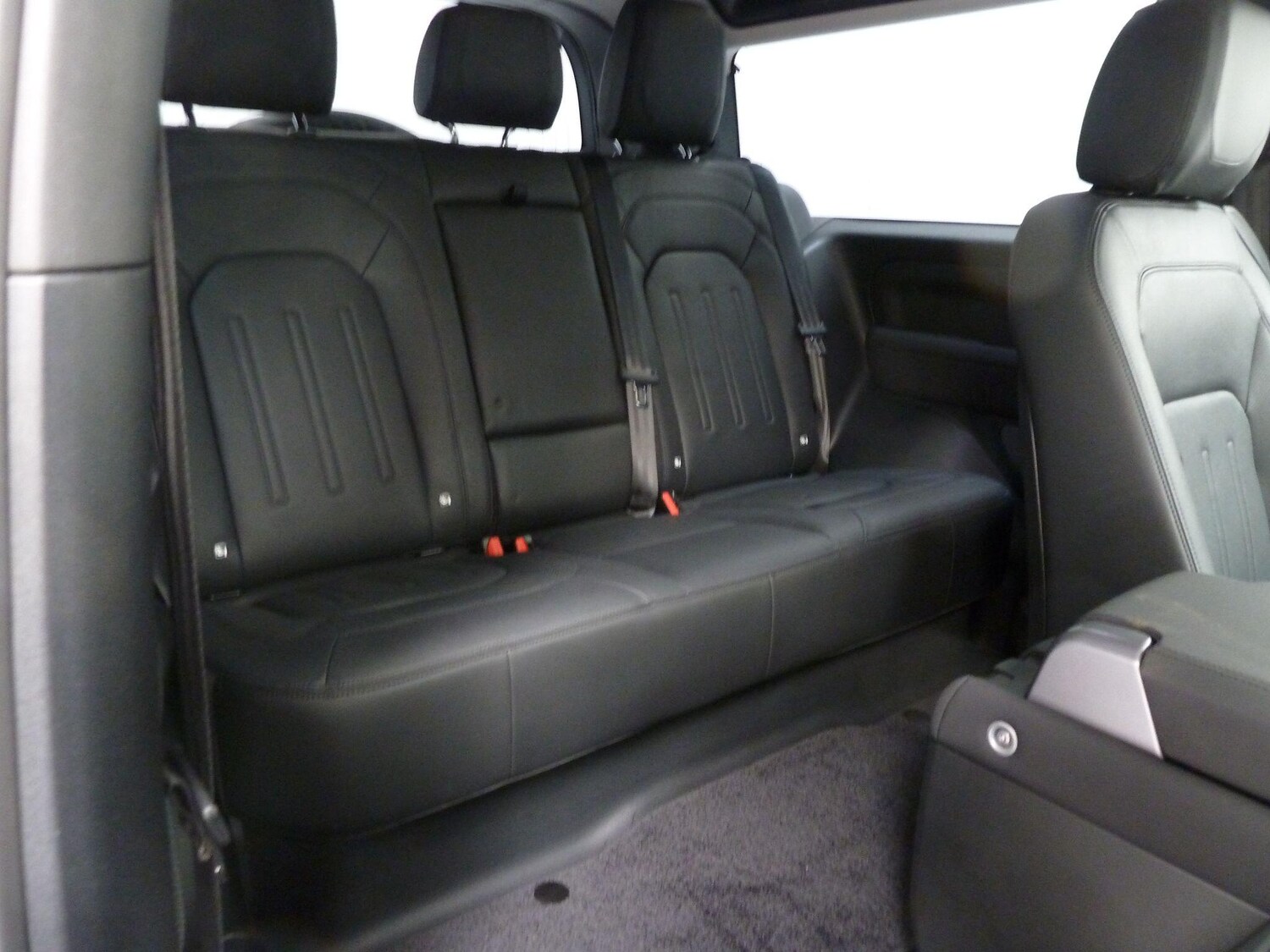 Used Land Rover Defender 90 for sale - 76912884: Photo 15