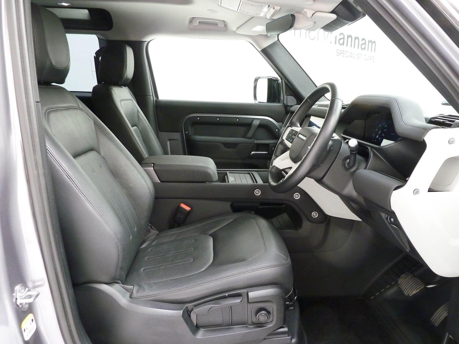 Used Land Rover Defender 90 for sale - 76912884: Photo 16