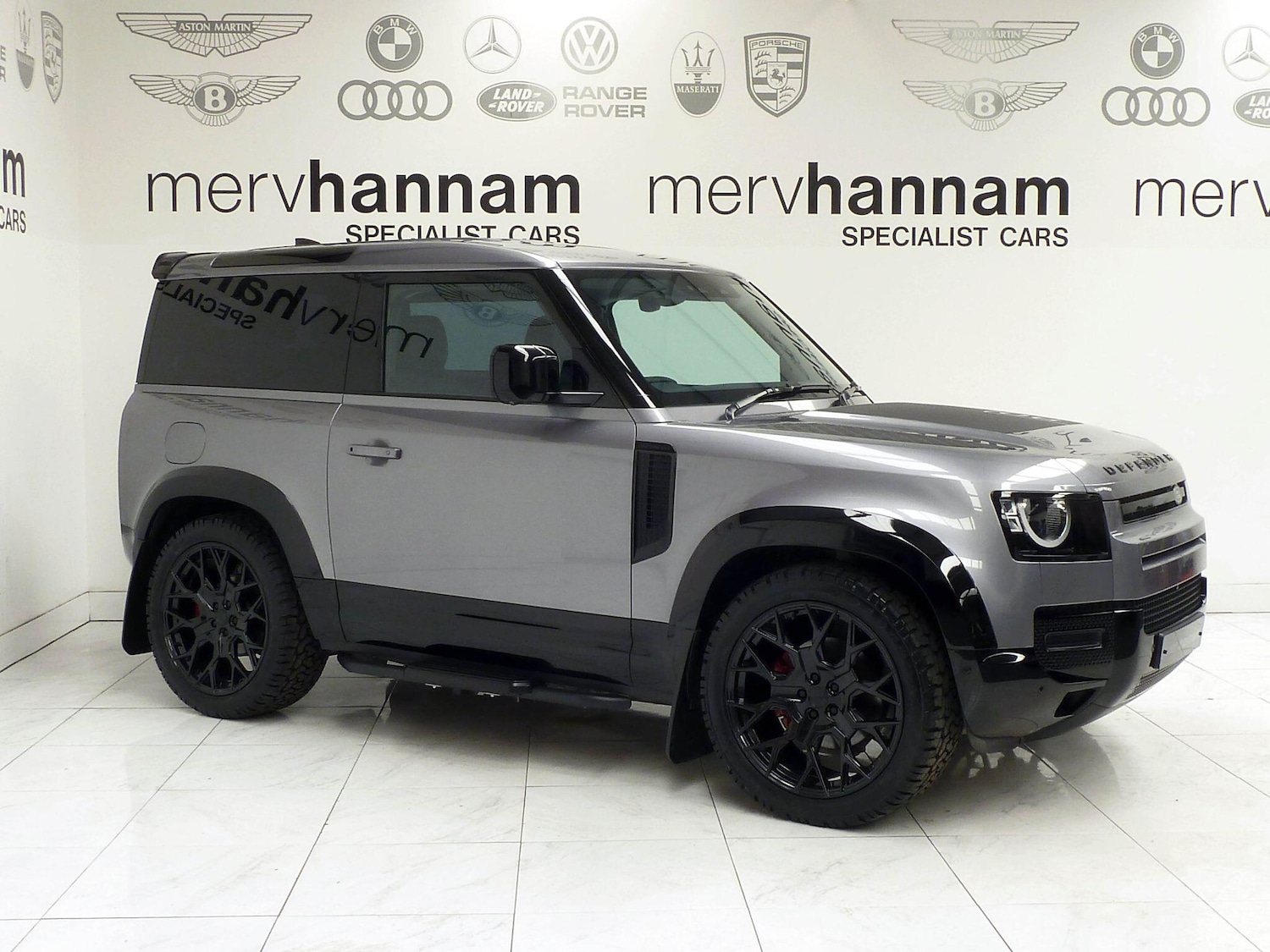 Used Land Rover Defender 90 for sale - 76912884: Photo 2