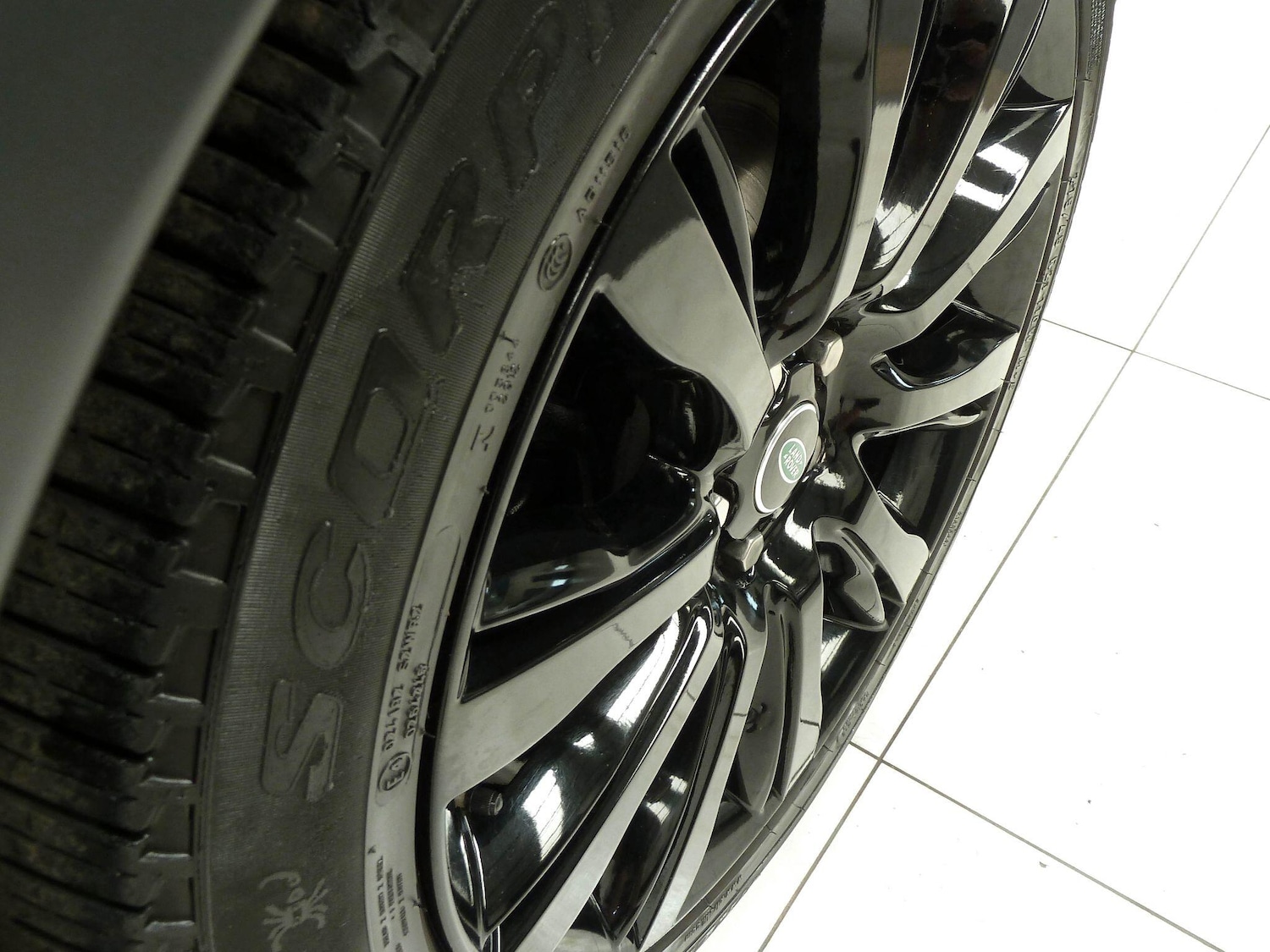 Used Land Rover Discovery 2018 for sale - 76898216: Photo 10