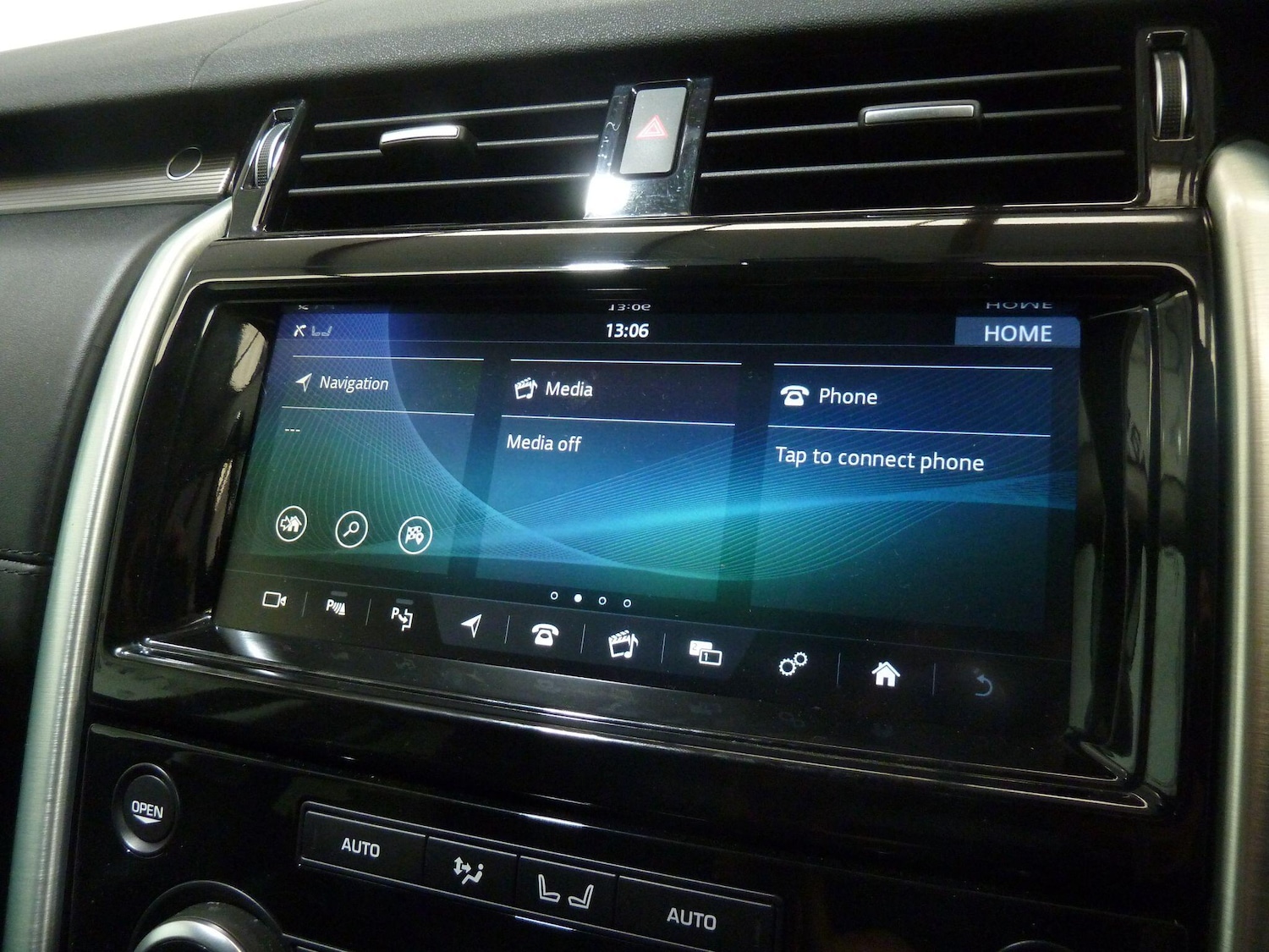 Used Land Rover Discovery 2018 for sale - 76898216: Photo 16