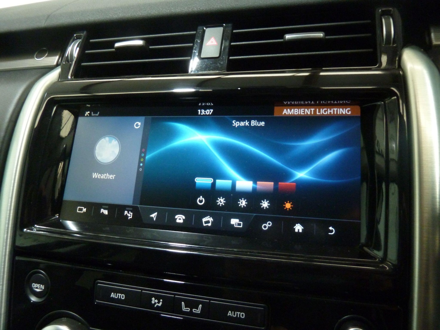 Used Land Rover Discovery 2018 for sale - 76898216: Photo 18