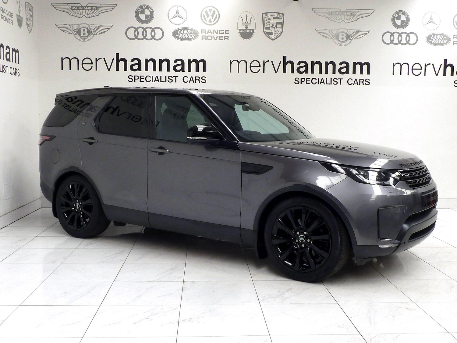 Used Land Rover Discovery 2018 for sale - 76898216: Photo 2