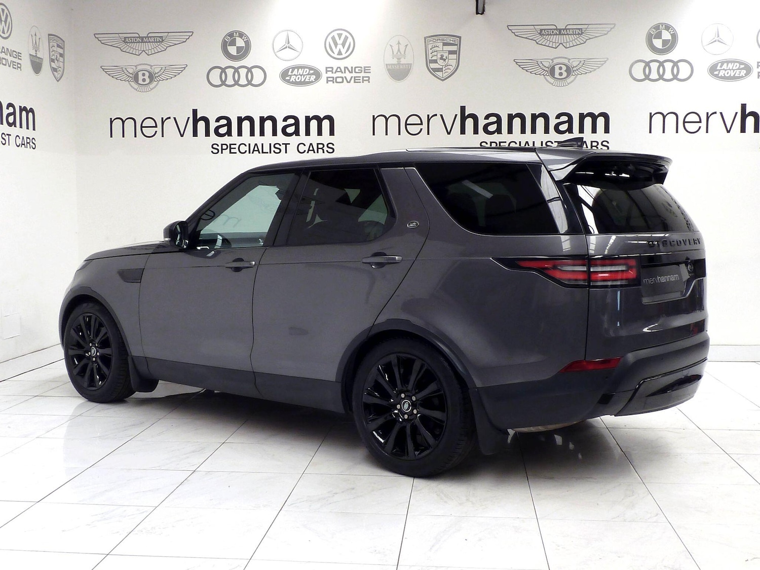 Used Land Rover Discovery 2018 for sale - 76898216: Photo 4