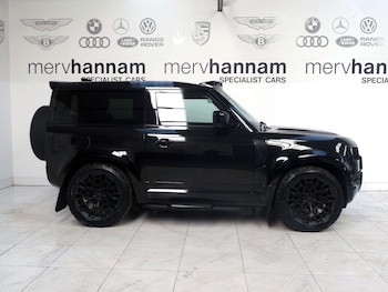 Used Land Rover Defender 90 2023 for sale - 78796191: Photo