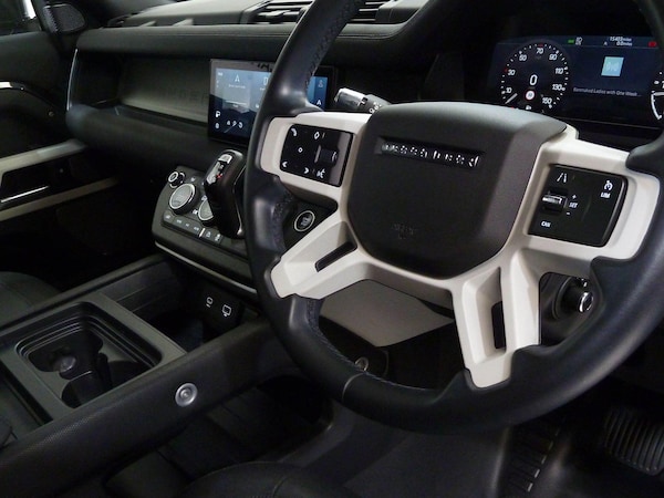 Used Land Rover Defender 110 for sale - 76307221: Photo 16