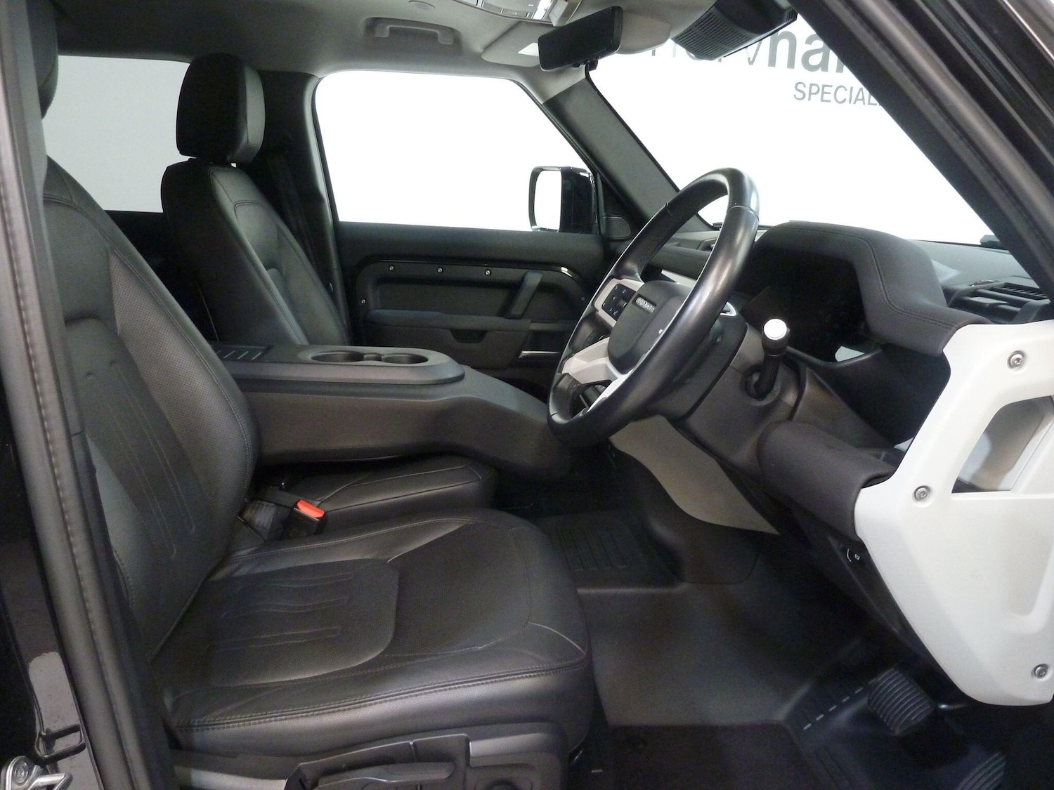 Used Land Rover Defender 2022 for sale - 77344355: Photo 7