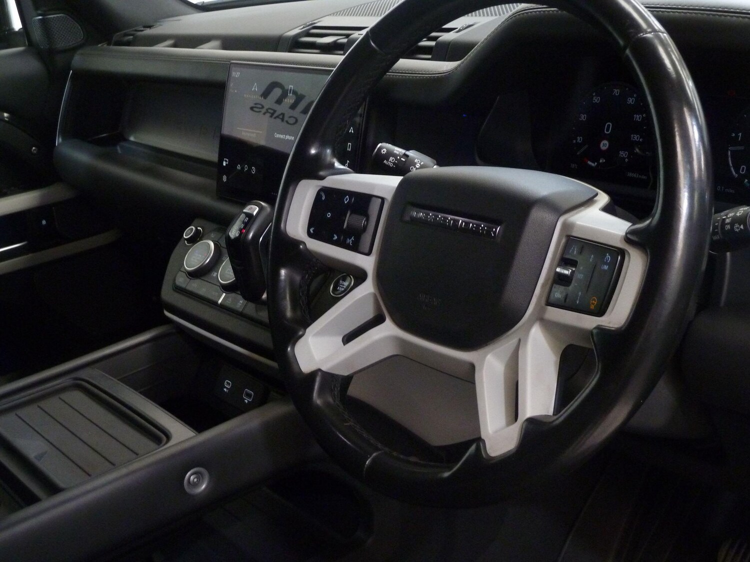 Used Land Rover Defender 2022 for sale - 77882077: Photo 17