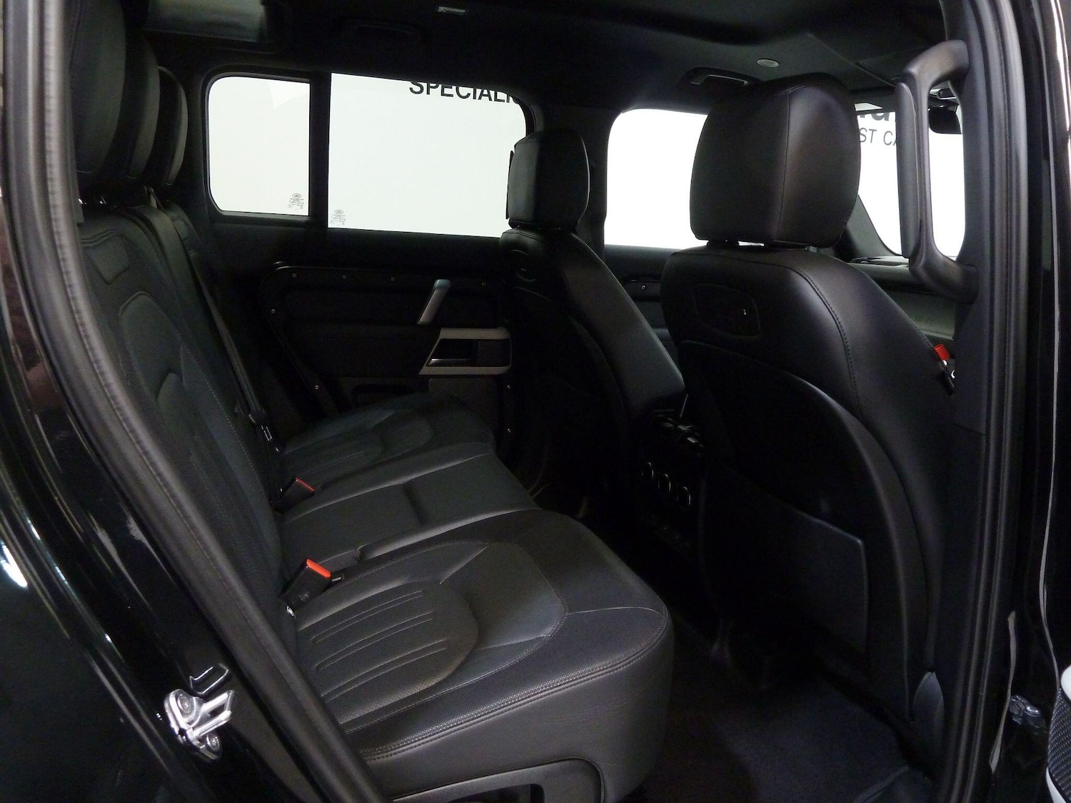 Used Land Rover Defender 110 for sale - 76728786: Photo 15