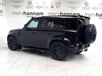 Used Land Rover Defender 110 2022 for sale - 78675822: Photo