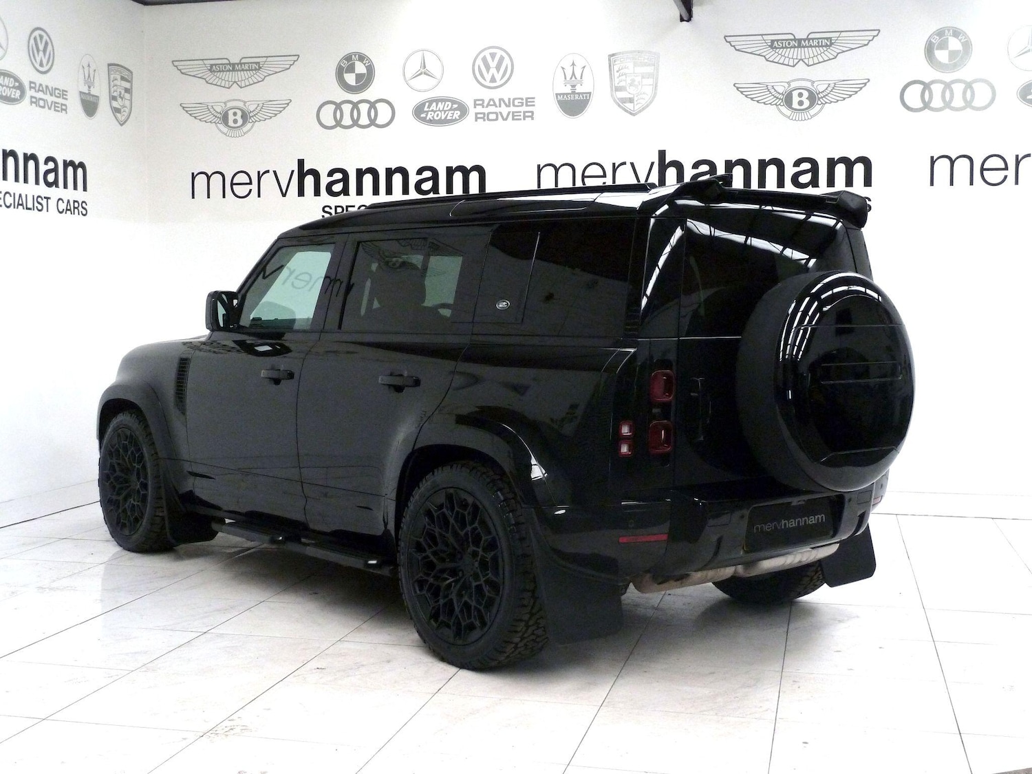 Used Land Rover Defender 2022 for sale - 77267140: Photo 4