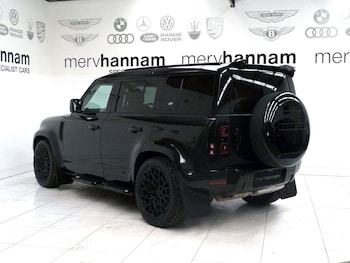 Used Land Rover Defender 110 2022 for sale - 77267140: Photo