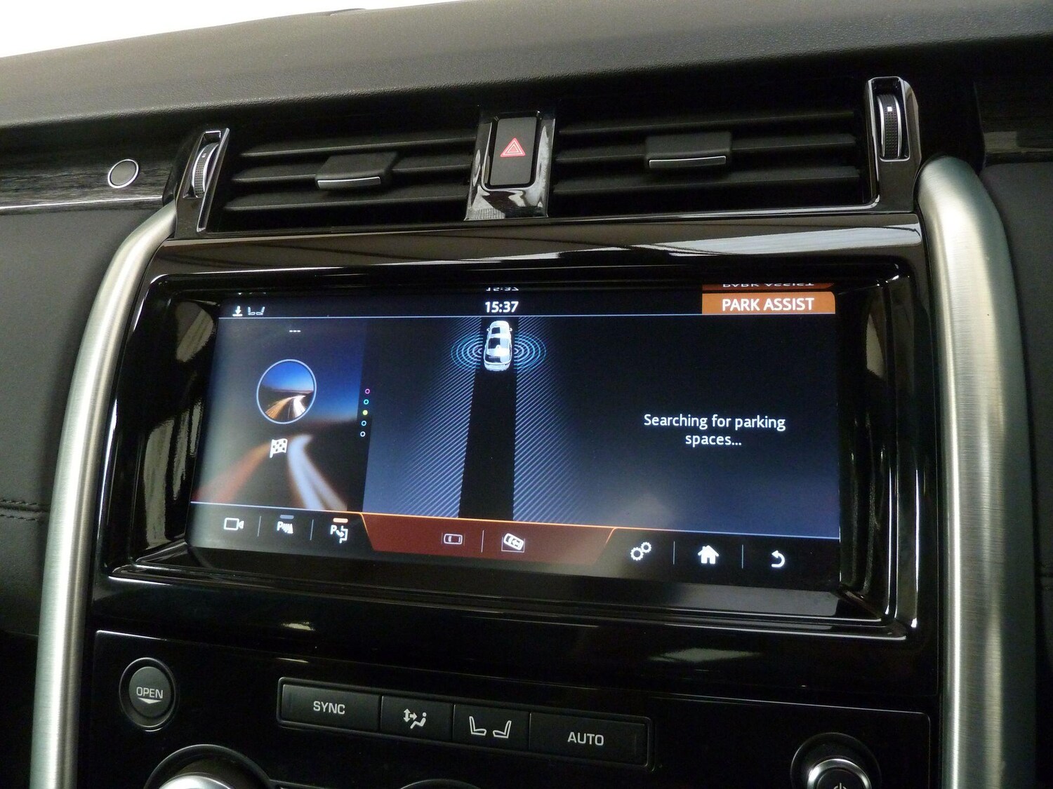 Used Land Rover Discovery 2018 for sale - 76002366: Photo 21