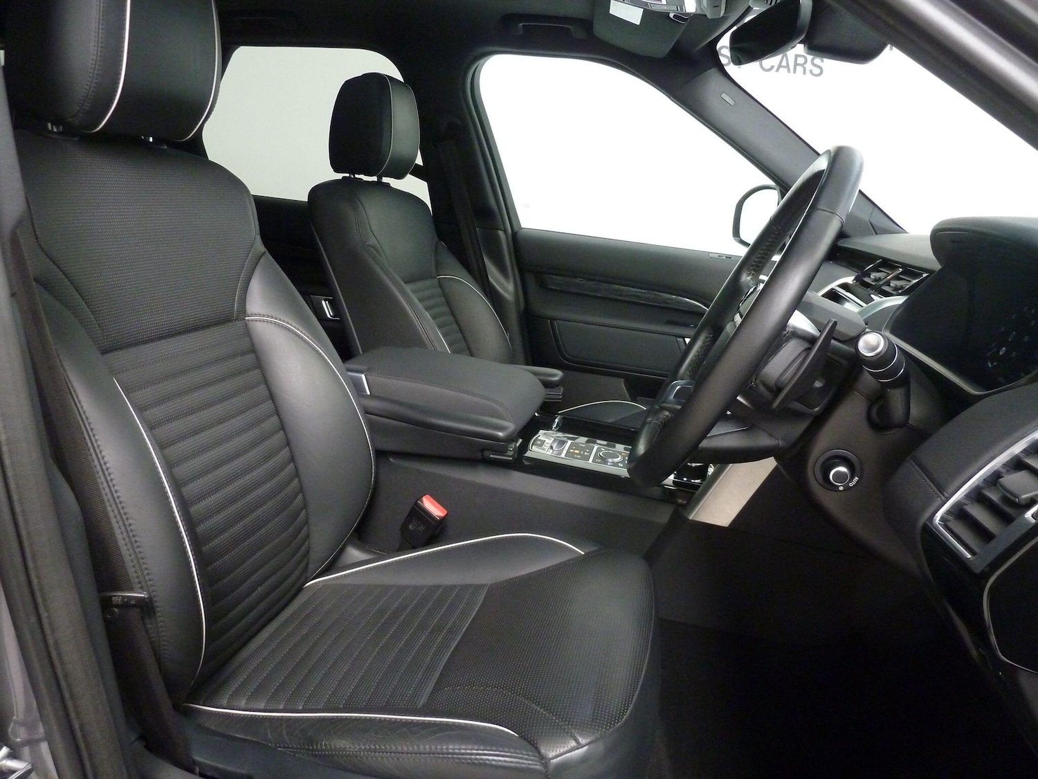 Used Land Rover Discovery 2018 for sale - 76002366: Photo 7