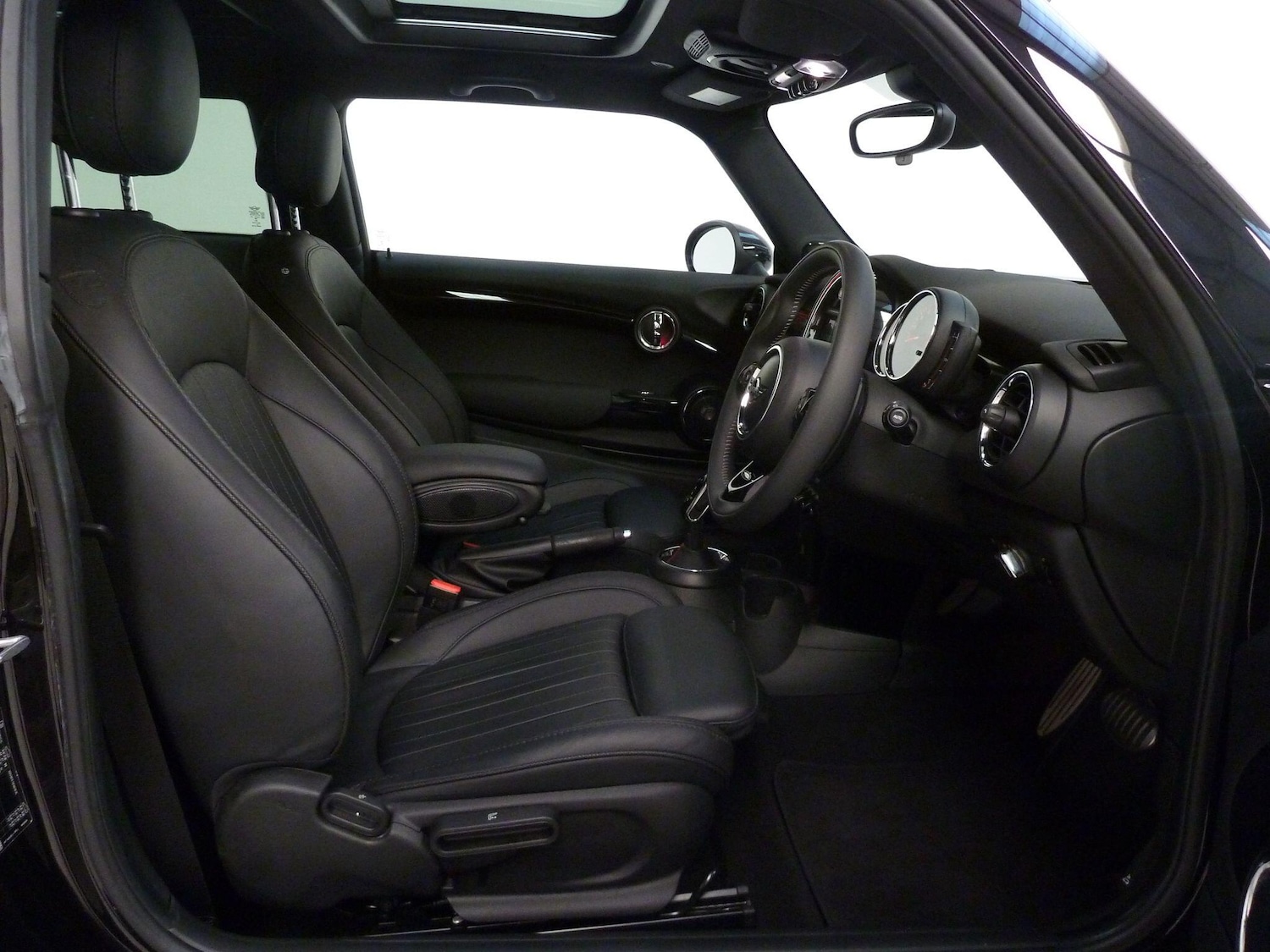 Used MINI Hatch 2018 for sale - 76645043: Photo 16