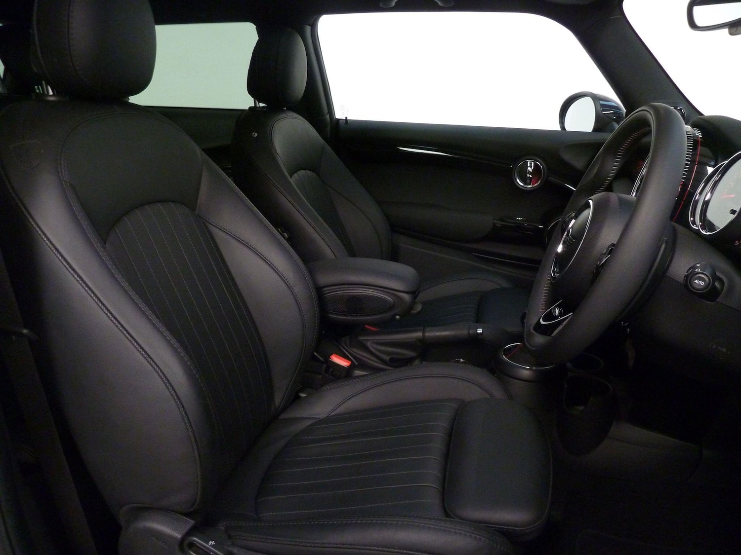 Used MINI Hatch 2018 for sale - 76645043: Photo 7