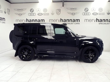 Used Land Rover Defender 110 2022 for sale - 75401988: Photo