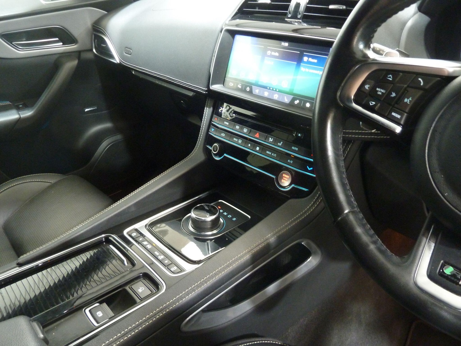 Used Jaguar F-Pace 2019 for sale - 76513183: Photo 7