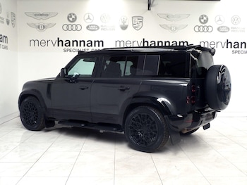 Used Land Rover Defender 2024 for sale - 78527961: Photo