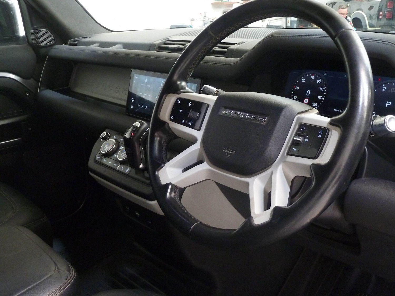 Used Land Rover Defender 90 2021 for sale - 78087093: Photo 8