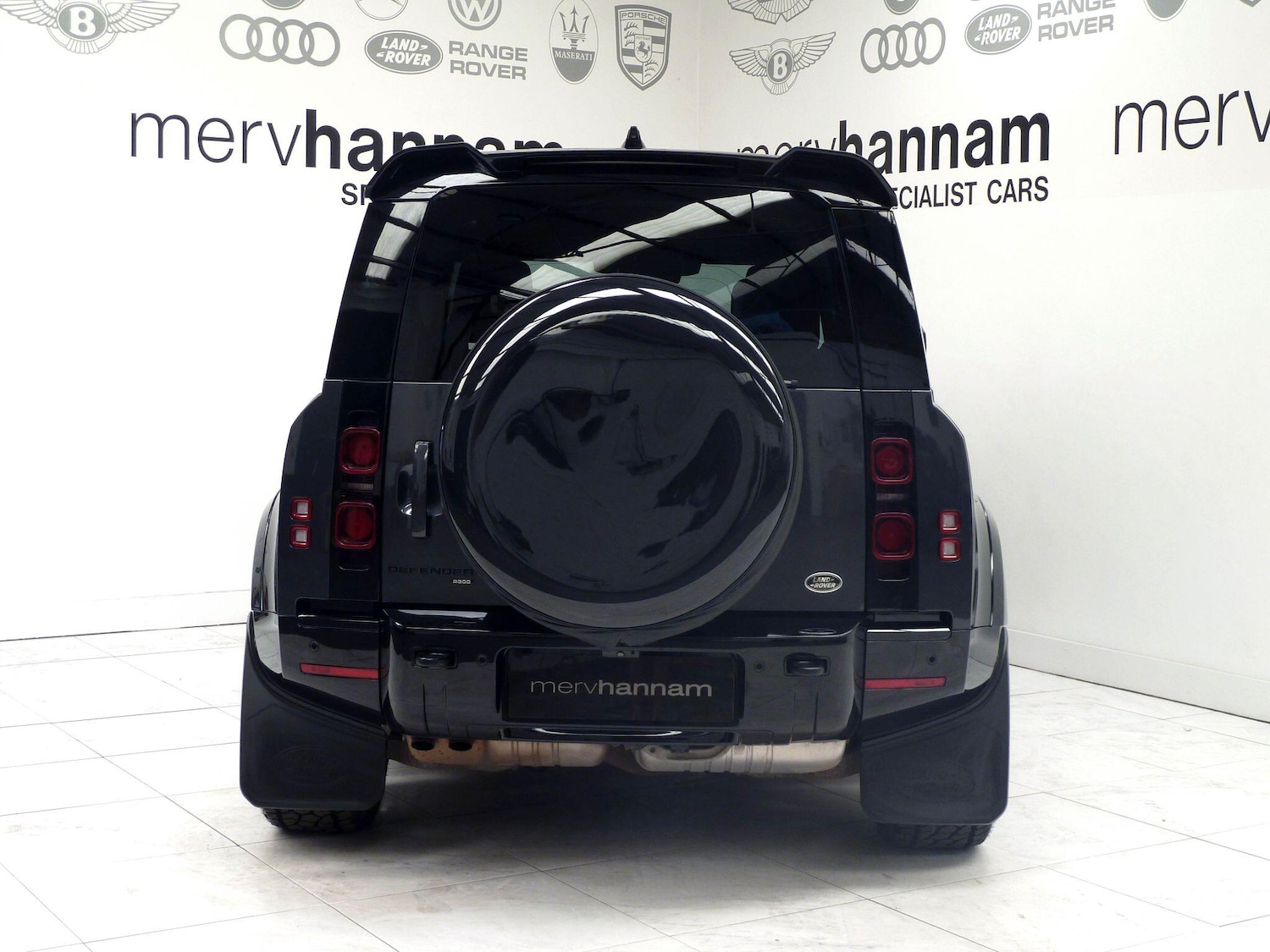 Used Land Rover Defender 2023 for sale - 77994196: Photo 14