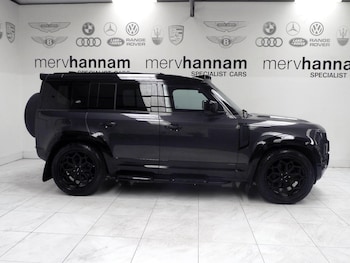 Used Land Rover Defender 2023 for sale - 77994196: Photo