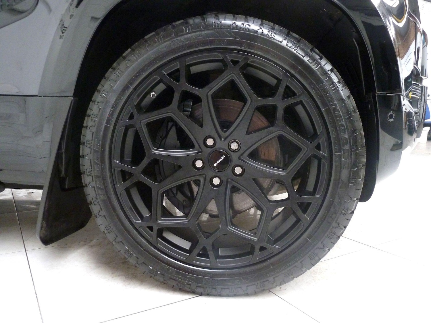 Used Land Rover Defender 2023 for sale - 77994196: Photo 9