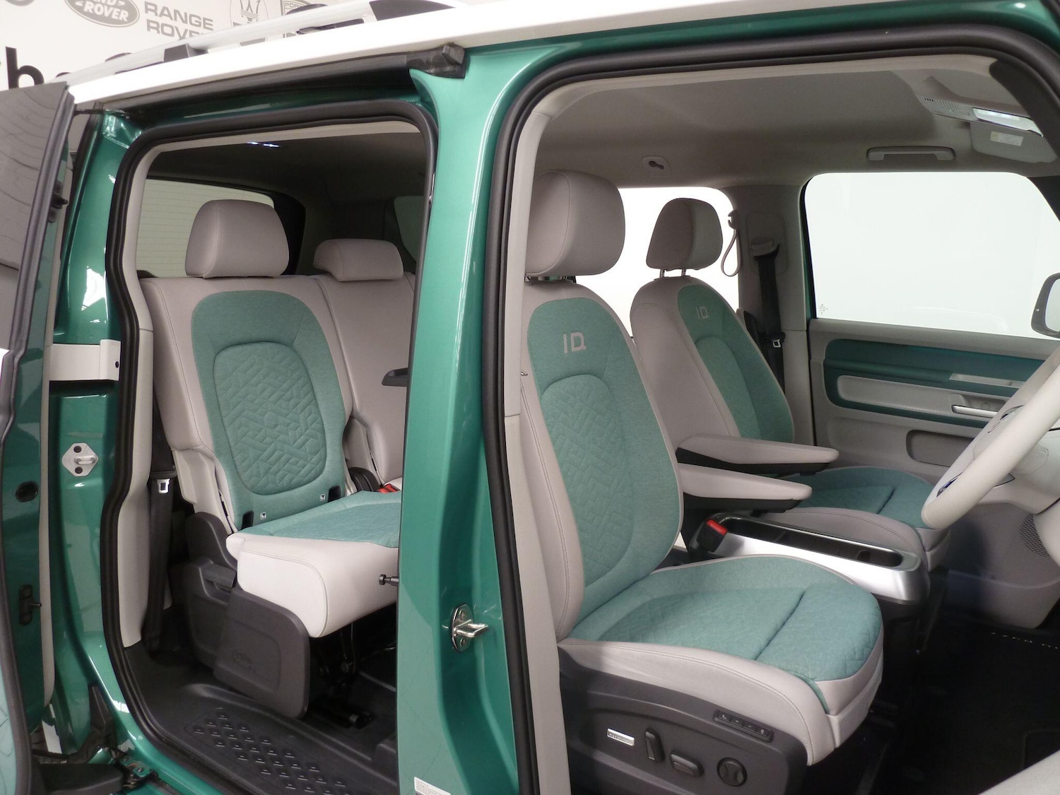 Used Volkswagen ID.Buzz 2023 for sale - 78058479: Photo 8