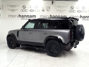 Used Land Rover Defender 110 2021 for sale - 79303509: Photo