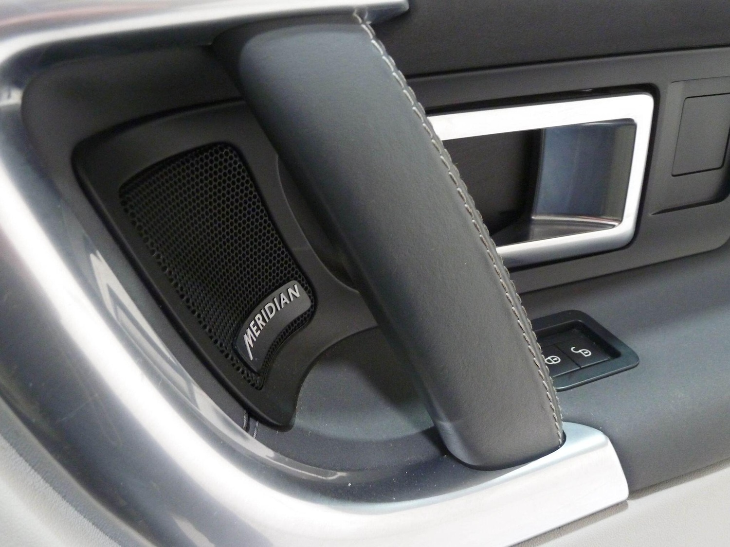 Used Land Rover Discovery Sport 2017 for sale - 77290536: Photo 18