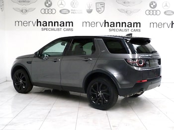 Used Land Rover Discovery Sport 2017 for sale - 77290536: Photo
